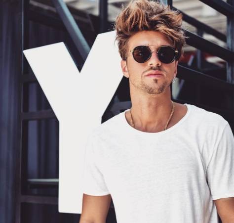 Andrea Damante sbotta sui social: “Basta con gli insulti gratuiti, con l’arroganza e la cattiveria… siate umani!” preview