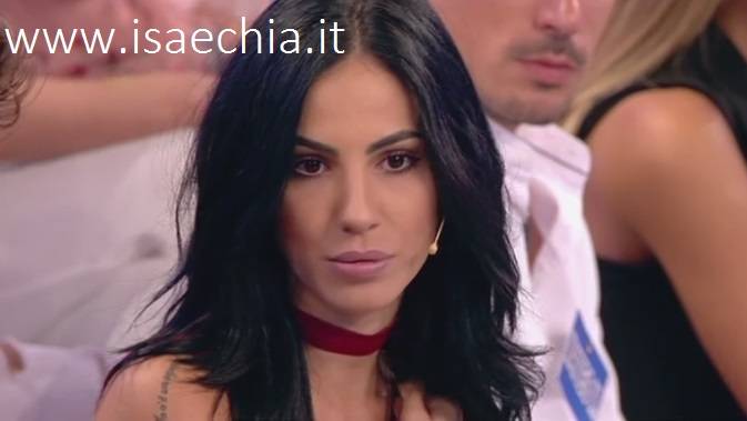 ‘Grande Fratello Vip 2’, Giulia De Lellis definita “feccia umana” all’interno del programma di Alfonso Signorini! (Video) preview
