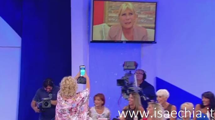 ‘Uomini e Donne’: l’opinione di Isa sulla puntata del Trono over del 27/09/17 preview