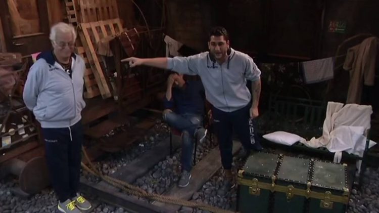 ‘Grande Fratello Vip 2’, furiosa lite tra gli Stazionati! Jeremias Rodriguez infuriato con Simona Izzo: “Sei una falsa!” preview