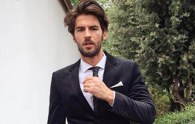 ‘Uomini e Donne’, l’ex tronista Andrea Offredi protagonista di uno spot tv (video) preview