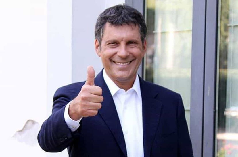 Lutto nel mondo della tv, a 60 anni muore Fabrizio Frizzi. Il ricordo di amici e colleghi sui social preview