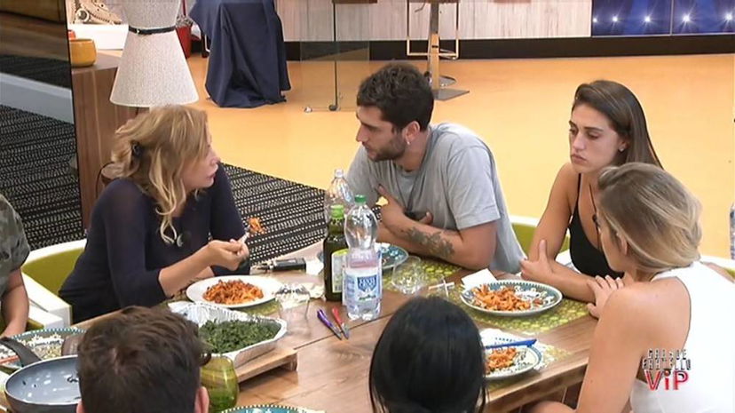 ‘Grande Fratello Vip 2’, lite tra Simona Izzo e Jeremias Rodriguez. La regista: “Io giovane lo sono stata, tu intelligente non lo so!” (video) preview