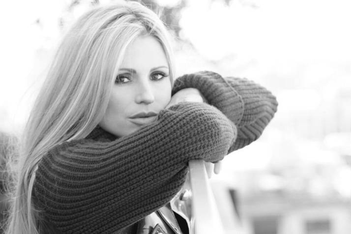 Michelle Hunziker racconta: “Ho lasciato Eros Ramazzotti per colpa di una setta!” preview