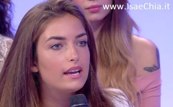 ‘Uomini e Donne’, ecco chi è Nilufar Addati, la corteggiatrice che ha dei dubbi sul feeling tra Mattia Marciano e Vittoria Deganello preview