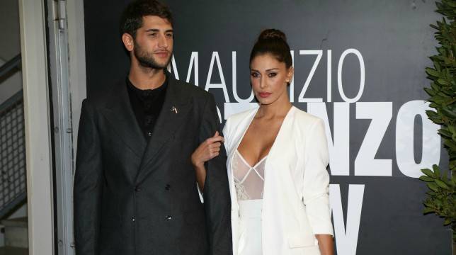 Belen e Jeremias Rodriguez ospiti al ‘Maurizio Costanzo Show’, la showgirl: “Non vi permetto di fare ancora ironia sulla vicenda dell’armadio! Andrea Iannone? Non parlo più della mia vita privata…” preview