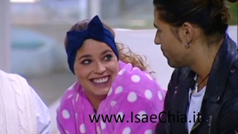 ‘Grande Fratello Vip 2’, Luca Onestini sempre più vicino a Ivana Mrazova: “Io ti ho capita!” (Video) preview