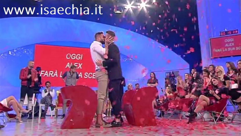 ‘Uomini e Donne’: l’opinione di Chia sulla scelta di Alex Migliorini del 27/11/17 preview