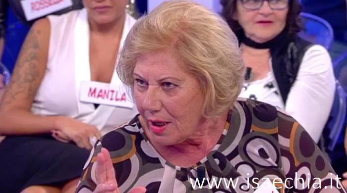 ‘Uomini e Donne’: l’opinione di Isa sulla puntata del Trono over dell’8/11/17 preview