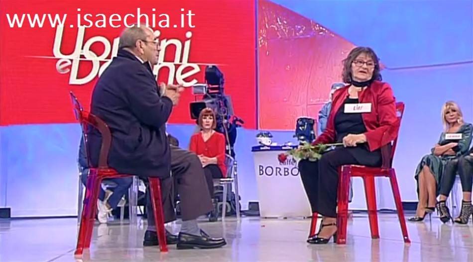 ‘Uomini e Donne’: l’opinione di Chia sulla puntata del Trono over del 23/11/17 article-post