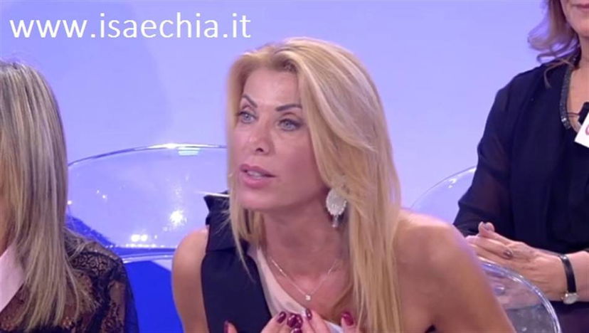 ‘Uomini e Donne’, il duro sfogo di Anna Tedesco dopo l’ultima puntata del Trono Over: “Sono stata ingannata, ferita e umiliata senza accorgermi di chi avevo di fronte!” preview