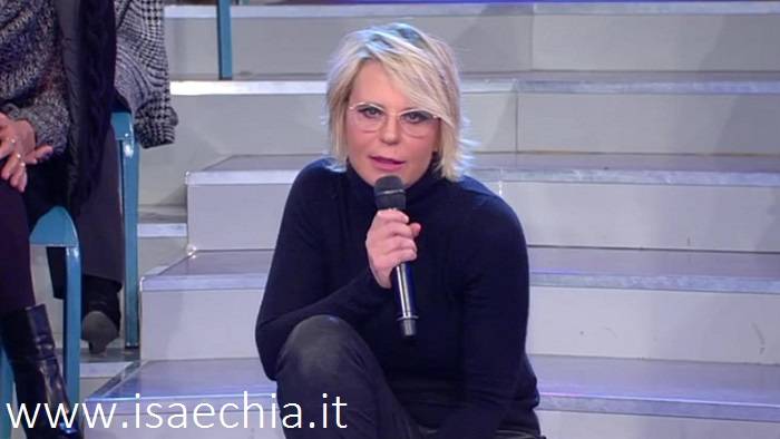 Maria De Filippi afferma: “Sanremo sbaglia a non prendere i ragazzi usciti da ‘Amici’ o ‘X Factor’ perché sono una realtà!”. E a proposito di Stefano De Martino inviato de ‘L’Isola dei Famosi 13’… preview
