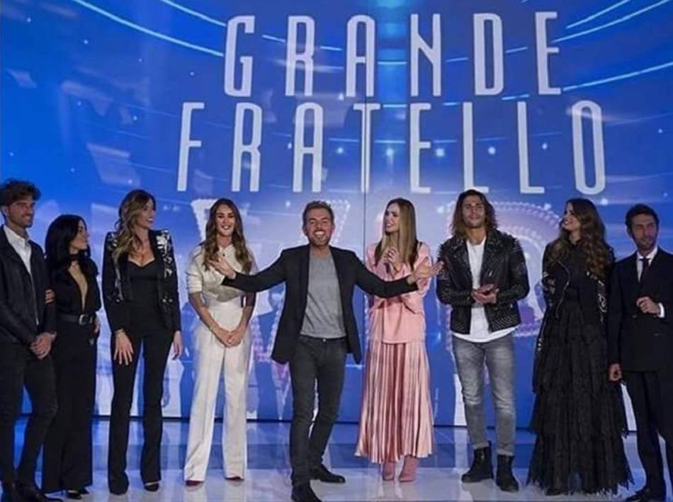 Daniele Bossari ospite a ‘Verissimo’: “Non mi aspettavo di battere Giulia De Lellis al televoto, per me era la favorita!”. Mentre gli altri finalisti dichiarano…