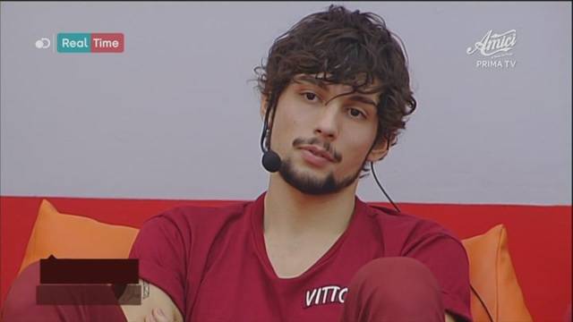 ‘Amici 17’, il ballerino Vittorio Ardovino è fidanzato con un’ex allieva della scuola (foto) preview