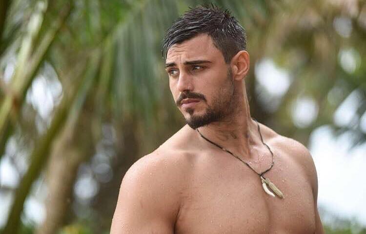 ‘L’Isola dei Famosi 13’, Francesco Monte in lacrime per Cecilia Rodriguez, a consolarlo c’è Paola Di Benedetto preview