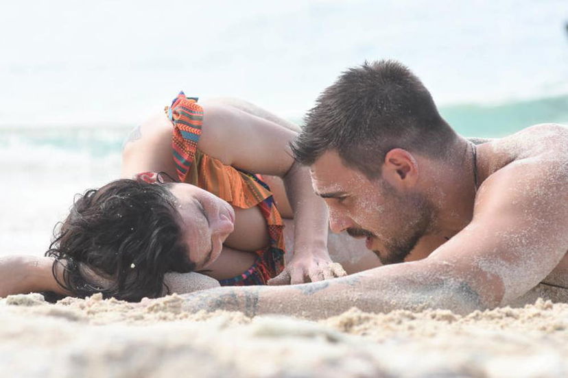 ‘Isola 13’, Paola Di Benedetto incontra Francesco Monte dopo la puntata: il primo selfie di coppia preview