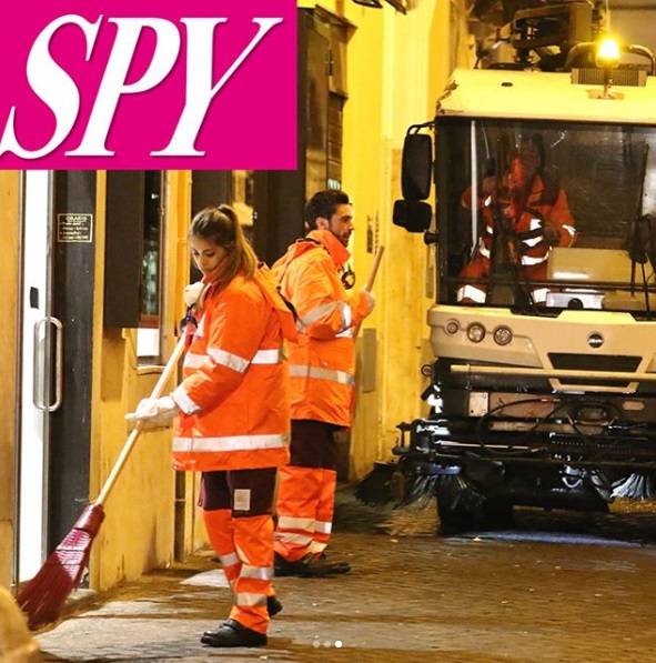 ‘Amici 17’, i ragazzi puniti nell’ultimo speciale vengono mandati a pulire le strade di Roma: le foto article-post