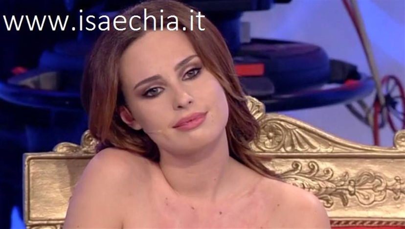 ‘Uomini e Donne’: l’opinione di Chia sulla puntata del Trono classico del 22/01/18 preview