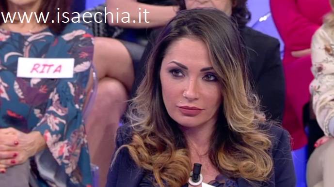 ‘Uomini e Donne’: l’opinione di Isa sul Trono over del 31/01/18 preview