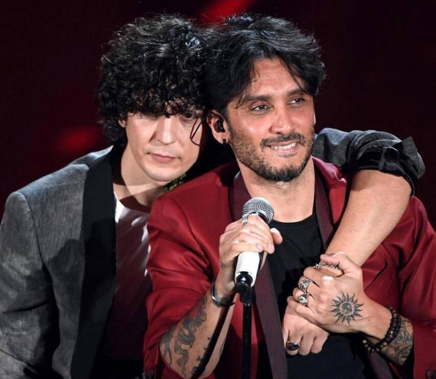 Ermal Meta e Fabrizio Moro raccontano il loro difficile passato: “Siamo due sopravvissuti!” article-post