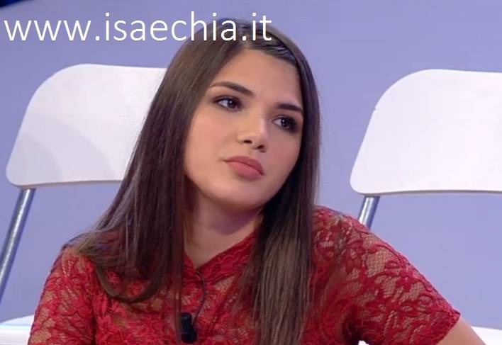 ‘Uomini e Donne’, conosciamo meglio Ida Tufano, la corteggiatrice contesa fra Mariano Catanzaro e Nicolò Brigante article-post