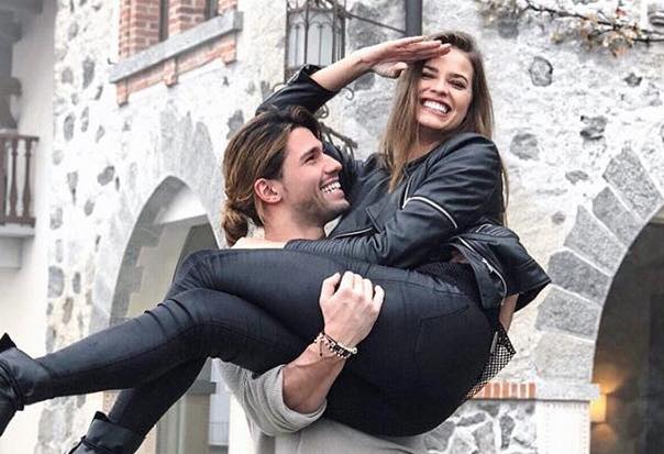 ‘Gf Vip 2’, Luca Onestini e Ivana Mrazova ricordano il momento in cui si sono incontrati per la prima volta (Video) preview