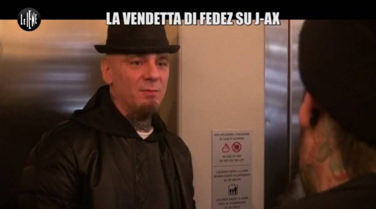 ‘Le Iene’, Fedez si vendica e fa uno scherzo a J-Ax: il video preview