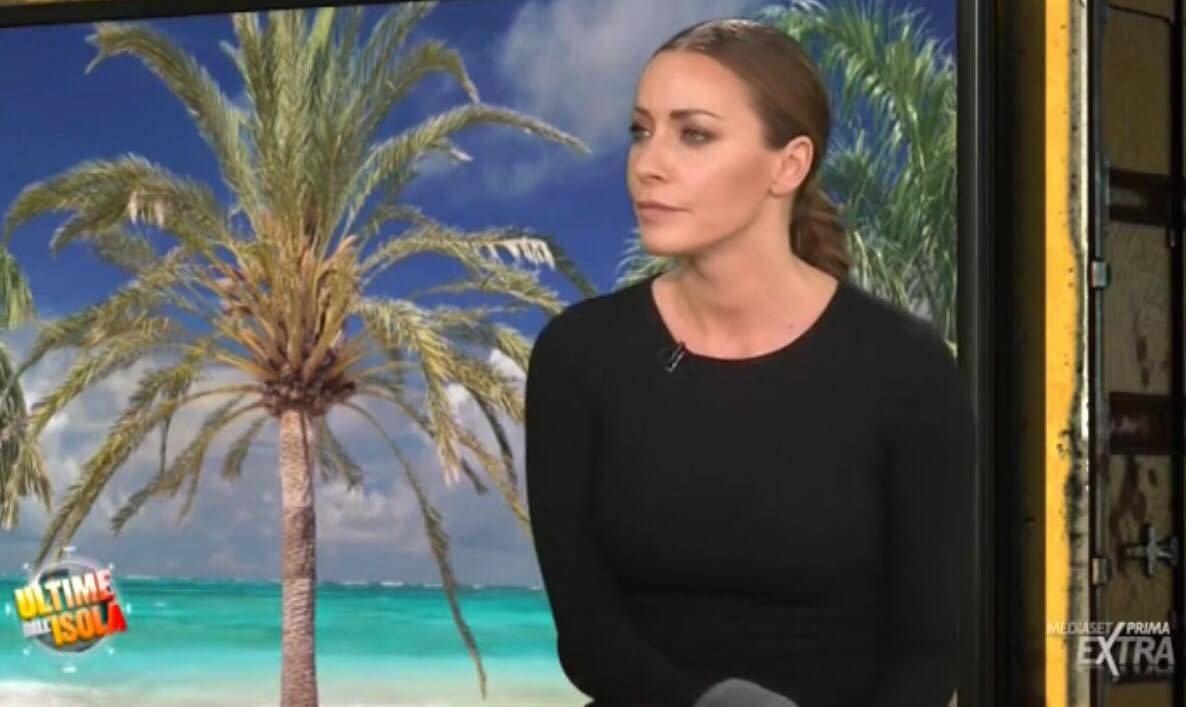 Karina Cascella commenta l”Isola 13′: “Alessia Mancini è una donna forte e di carattere. Rosa Perrotta? Arrogante e saccente, dovrebbe avere più rispetto!”. E su Francesco Monte… article-post