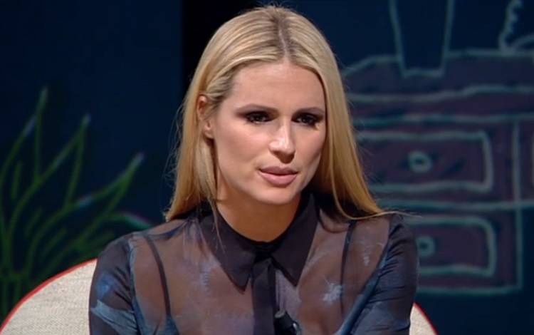 Michelle Hunziker a ‘L’Intervista’: “Un anno fa ho subito un tentativo di estorsione: se non avessi pagato avrebbero buttato dell’acido addosso a mia figlia Aurora Ramazzotti!” preview