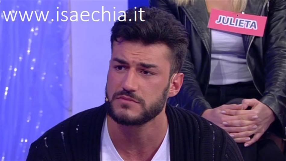 ‘Uomini e Donne’, le amiche di Nilufar Addati commentano così il comportamento di Lorenzo Riccardi (Foto) article-post