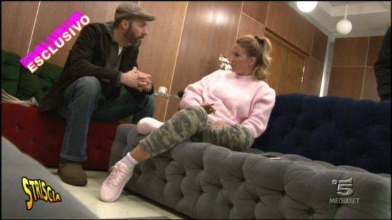 Eva Henger a ‘Striscia La Notizia’ : “Se Francesco Monte non avesse introdotto la marijuana gli altri non avrebbero fumato. Il suo abbandono? Gli avranno detto ‘Te ne vai, o ti dobbiamo fare arrestare’!” preview