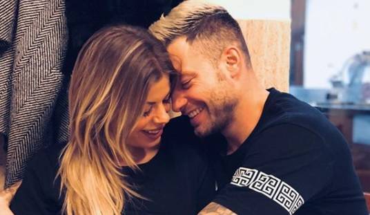 ‘Uomini e Donne’, quel dettaglio che confermerebbe la gravidanza di Francesca Del Taglia (foto) preview