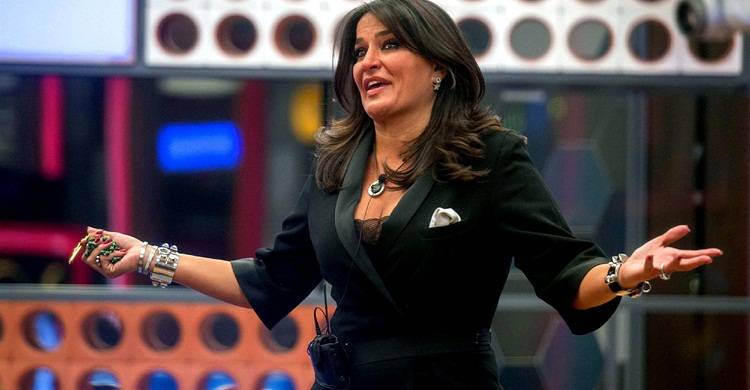 ‘GF 15’, spunta un video in cui un autore spiegherebbe ad Aida Nizar tutto ciò che dovrà fare nella prima puntata! (Video) preview