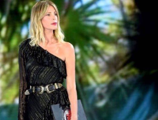 ‘Isola 14’, nuovo flirt tra due discussi concorrenti: Alessia Marcuzzi lancia l’indiscrezione! preview