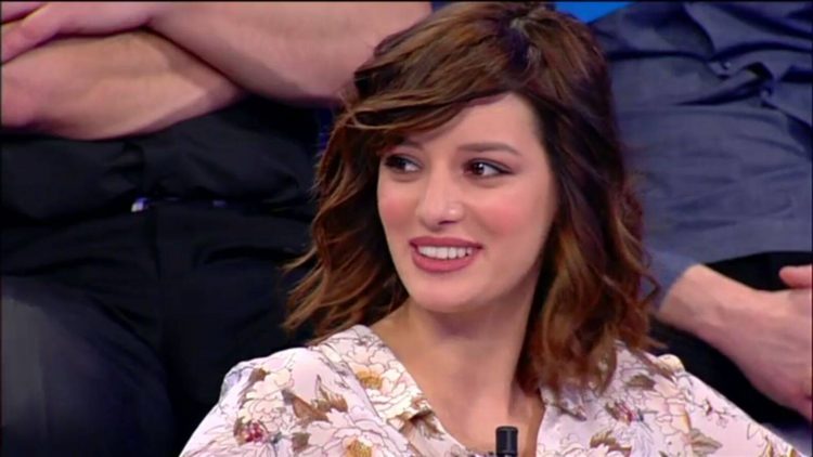 ‘Uomini e Donne’, ecco chi è Eleonora Fortini, la corteggiatrice che ha stregato Mariano Catanzaro e ha innervosito Valentina Pivati article-post