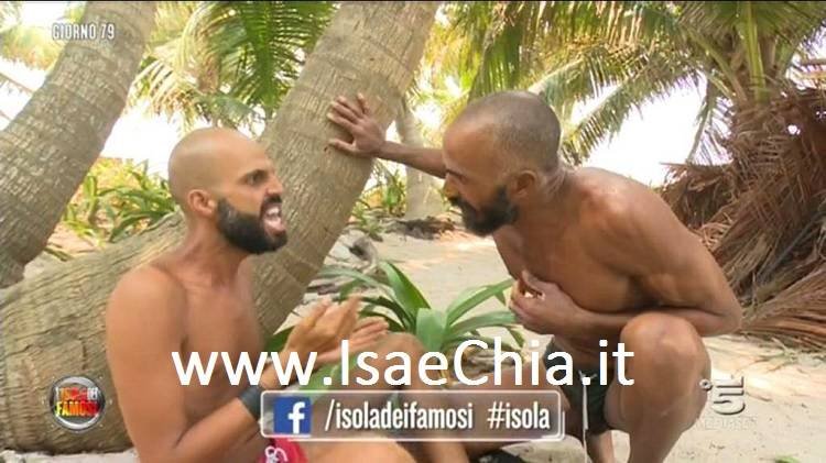 ‘Isola 13’, è guerra aperta tra Jonathan Kashanian e Amaurys Perez: “Tu sei schiavo dei soldi e del potere!” (video)
