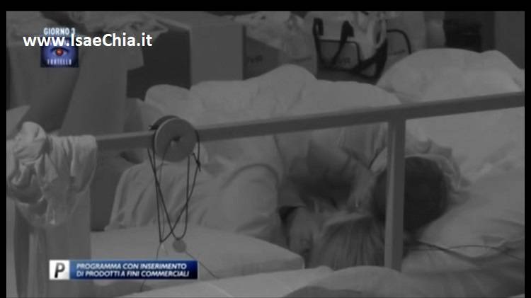 ‘Grande Fratello 15’, è scattato il primo bacio tra Lucia Orlando e Filippo Contri e intanto Danilo Aquino e Mariana Falace sono sempre più vicini… (video) preview