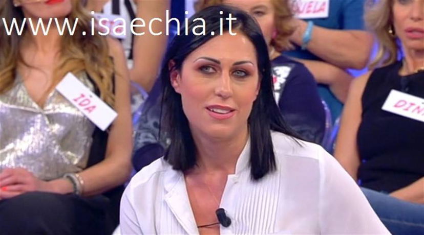 Chiara Carcone, ecco chi è la dama che ha ricevuto il due di picche da Sossio Aruta a ‘Uomini e Donne’! (Foto) preview