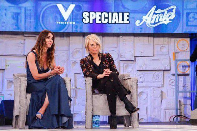 ‘Amici 17’, Maria De Filippi: “I ragazzi hanno imparato a usare la televisione, anche noi “usiamo” loro per fare la trasmissione. Il sogno? Una edizione internazionale!” preview