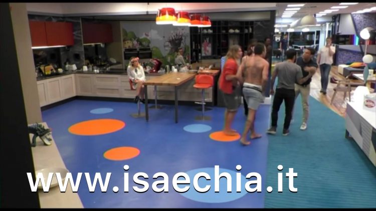 ‘Gf 15’, Filippo Contri si schiera con Danilo Aquino e viene quasi alle mani con Simone Coccia: ecco cosa è successo! preview