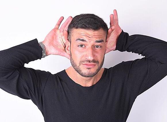 ‘Uomini e Donne’, Lorenzo Riccardi sui social: “Ho avuto un incidente e ho due costole rotte ma… o mi sparate o comunque io alla scelta mi presenterò!” (Video) preview