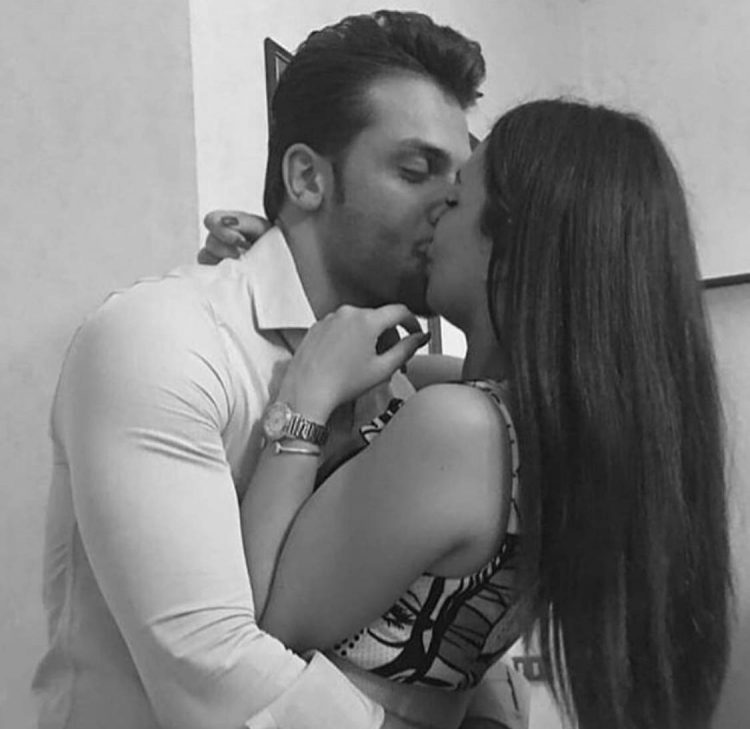 ‘Uomini e Donne’, Mariano Catanzaro e la romantica caccia al tesoro per la sua Valentina Pivati preview