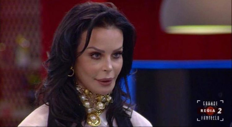 ‘Gf 15’, Nina Moric sui social: “Non ho fatto nessun intervento chirurgico, non sono mai andata sotto i bisturi!” preview