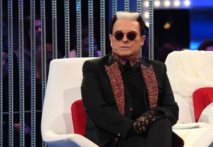 Cristiano Malgioglio si scaglia contro i concorrenti del ‘Gf 15’: “Non ci hanno lasciato nulla, li dimenticheremo tutti. Aida Nizar? Ha rovinato questo programma!”. E su Simone Coccia… preview