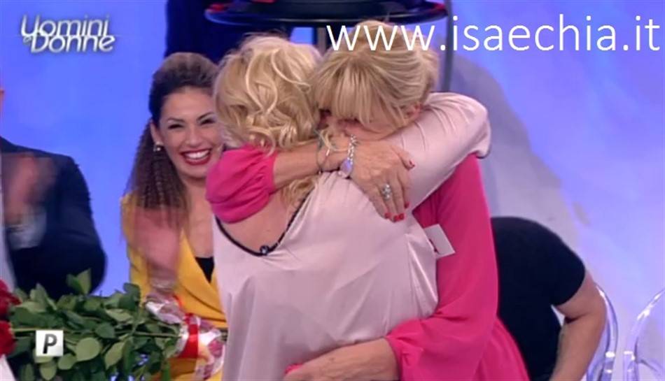 ‘Uomini e Donne’: l’opinione di Chia sulla puntata del Trono over del 1/06/18 article-post