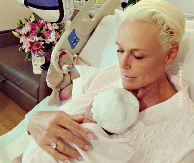 Brigitte Nielsen racconta: “Ecco come ho fatto a rimanere incinta a 54 anni!” article-post