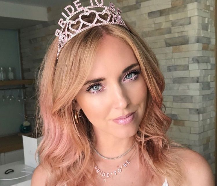 Chiara Ferragni, il lungo addio al nubilato a Ibiza è all’insegna del… kitsch! preview