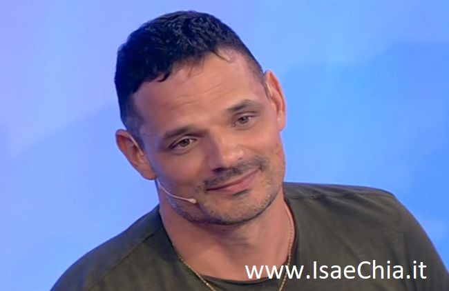 ‘Uomini e Donne’, Federico Mastrostefano fa un appello a Maria De Filippi: “Fammi tornare sul trono, voglio trovare l’amore della mia vita!” preview