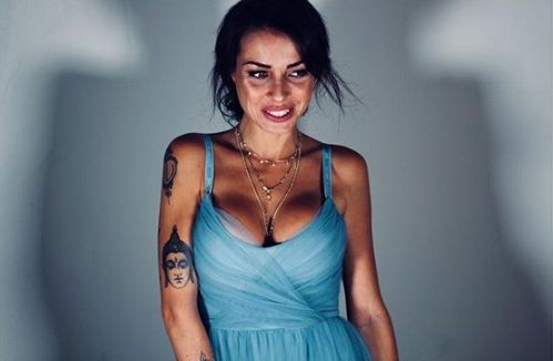 ‘Uomini e Donne’, Valentina Rapisarda racconta con entusiasmo la novità che la vede protagonista! (Video) preview