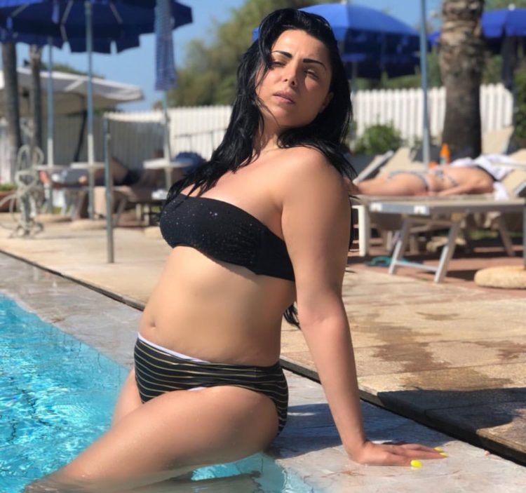 ‘Isola 12’, Nancy Coppola in dolce attesa svela il nome del suo secondogenito e confessa: “Cercherò di conciliare il mio ruolo di mamma con la mia carriera da cantante!” preview